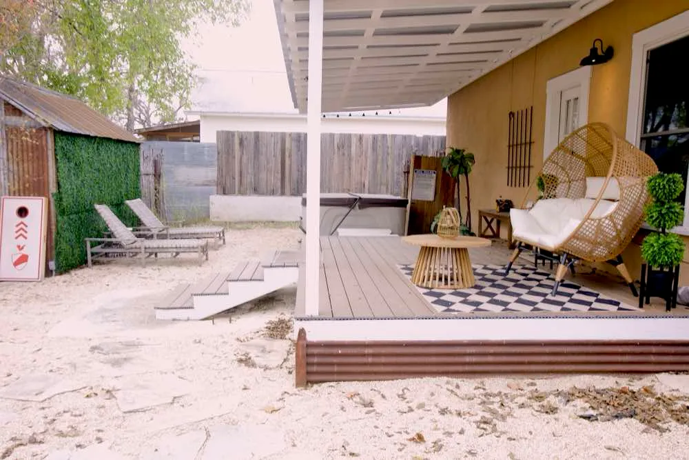 Bliss Patio Cornhole