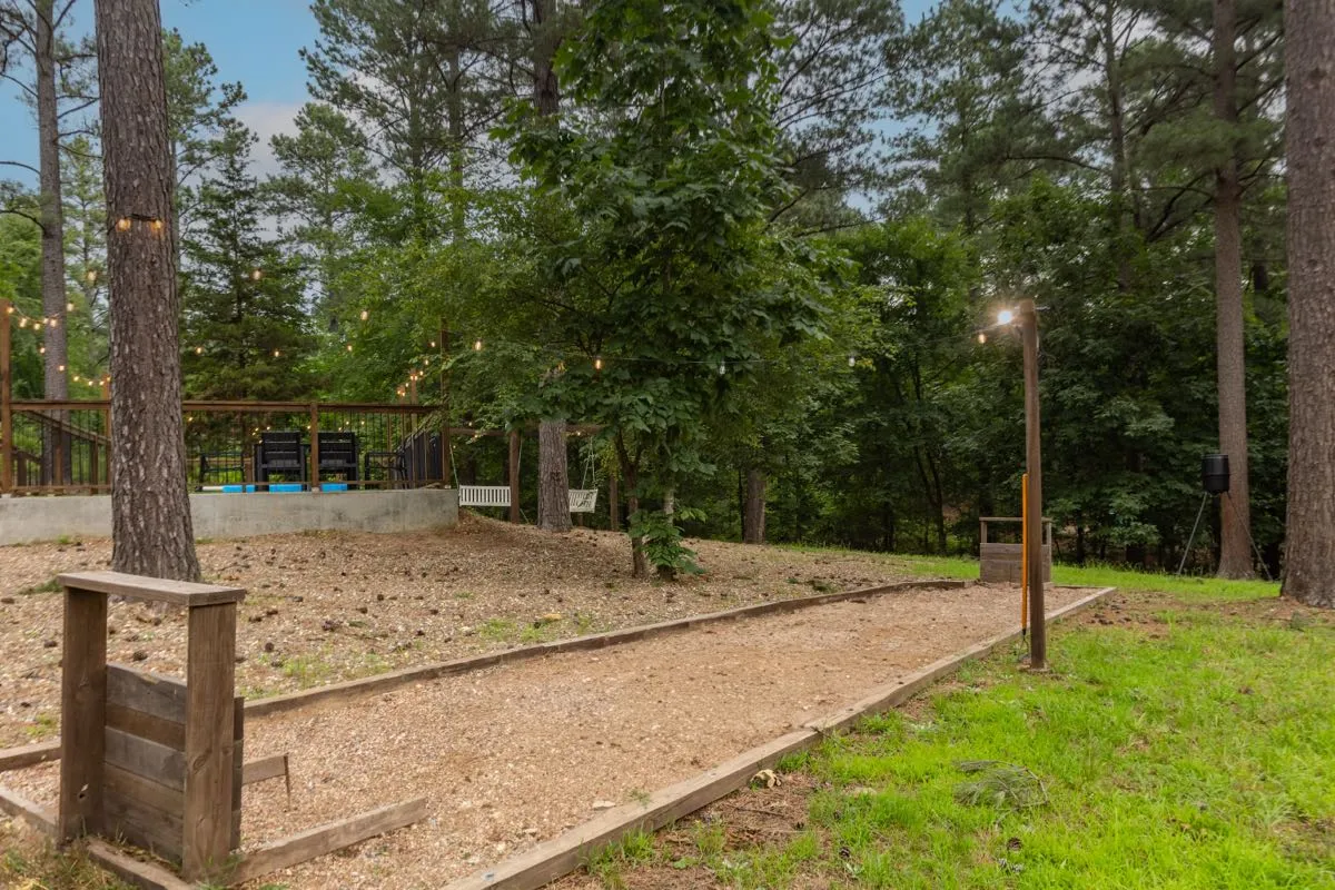 Rum N Raisin Backyard Amenity Horseshoes