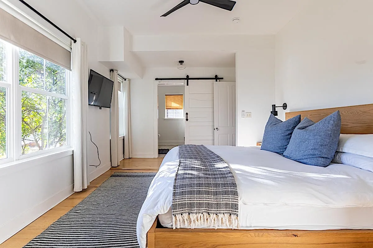 Harmony Bedroom Master Tv