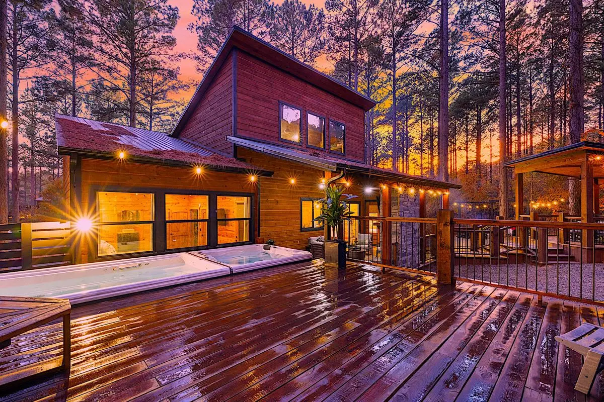 Chocolate Fudge Backyard Pooldeck4