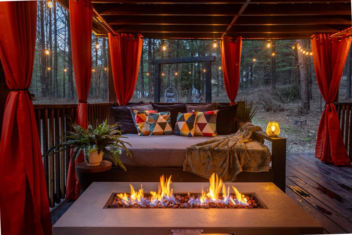 Cinnamon Spice Deck Daybed