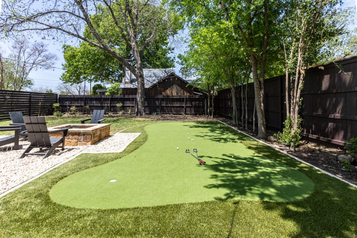 Harmony Backyard Putting Green