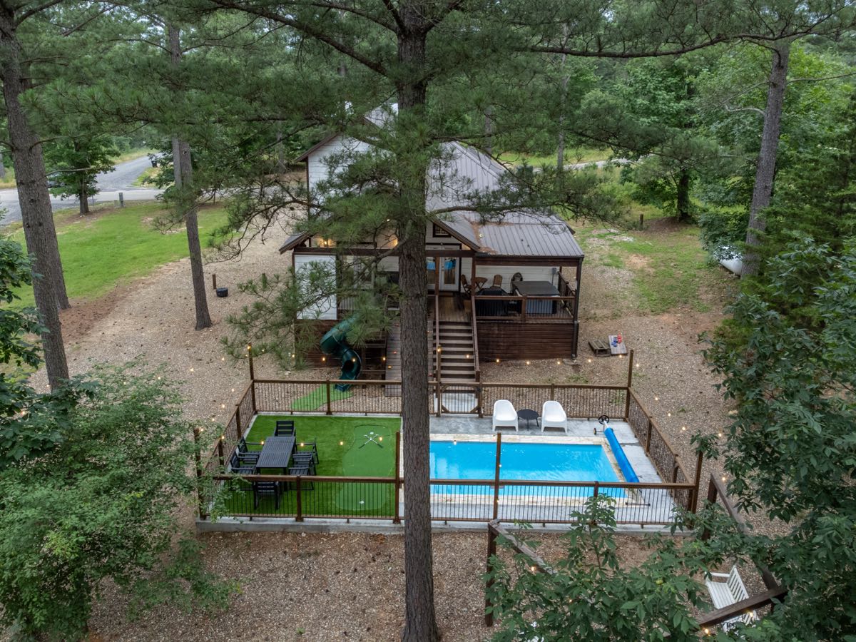 Rum N Raisin Exterior Drone Pool View