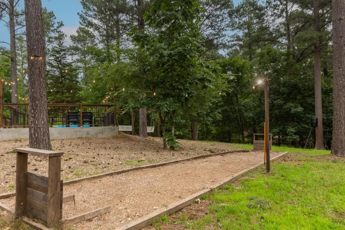 Rum N Raisin Backyard Amenity Horseshoes